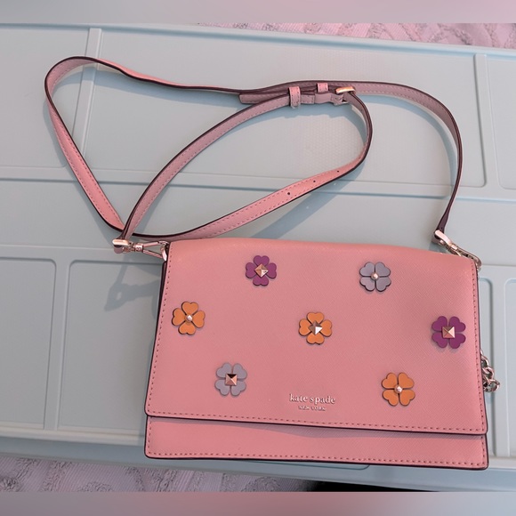 Kate Spade Cameron Spade Flower Appliqué Convertible Crossbody - Picture 4 of 8